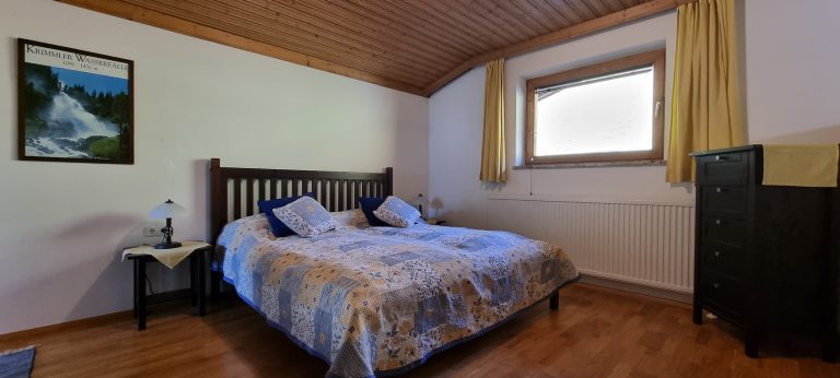 Schlafzimmer 5 (1. Stock)