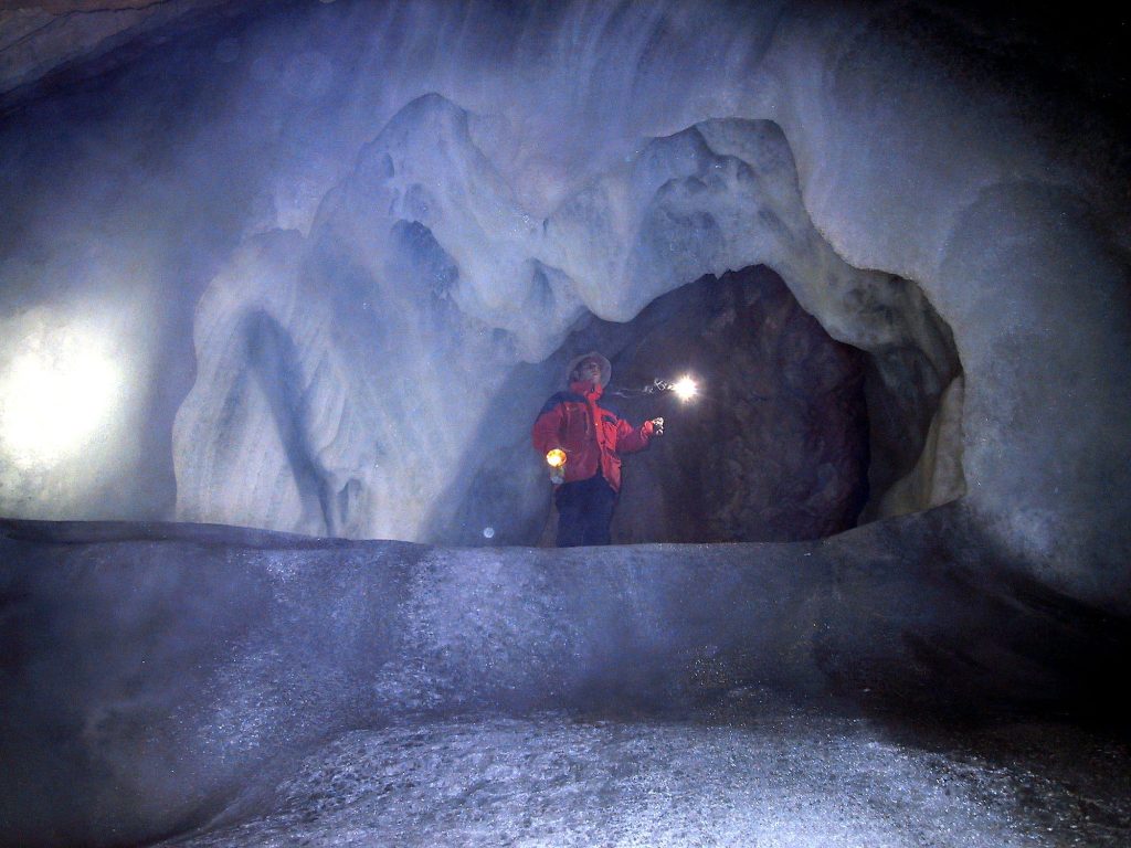 Eisriesenwelt, Werfen