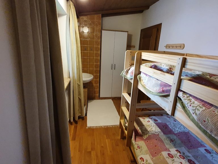 Schlafzimmer 2 (1. Stock)